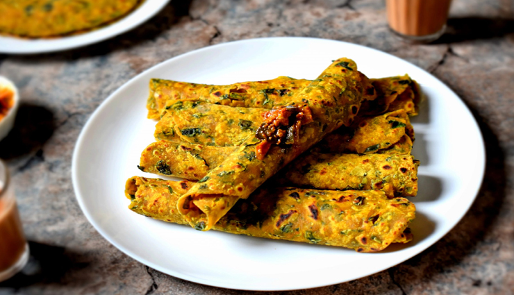 गुजरात की स्पेशल डिश हैं 'मेथी थेपला', सर्दियों में उठाए इसके लाजवाब स्वाद का लुत्फ़ #Recipe 