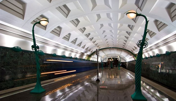 beautiful metro stations in the world,metro stations,komsomolskaya station,moscow,russia,westfriedhof station,munich,germany,slavyansky bulvar station,t-centralen station,stockholm,sweden,toledo station,naples,italy