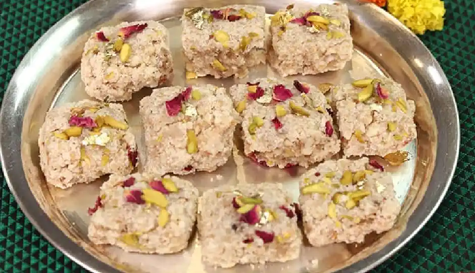 बाजार की मिठाई छोड़िए, जन्माष्टमी पर घर में बनाएं स्वादिष्ट मेवा पाग, रेसिपी है बेहद आसान