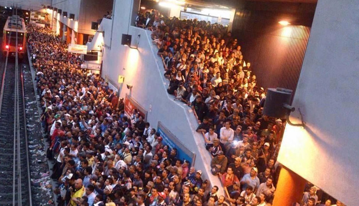 mexico,things you should not do when in mexico,avoid the metro at the hora pico,be discerning about spicy foods,do not drink tap water,do not take taxis from the street,do not flush the toilet paper,travel,tourism