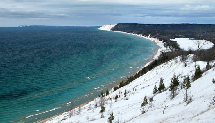 michigan,beaches in michigan,sleeping bears dune national lakeshore,grand haven,empire beach,silver lakes sand dunes,warren dunes beach,ludington beach