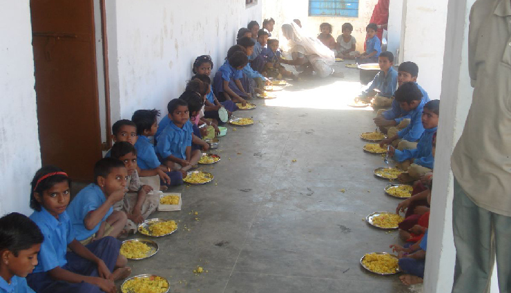 राजस्थान: गहलोत सरकार के समय मिड-डे मील योजना में 1700 करोड़ का घोटाला, भजनलाल सरकार ने शुरू की जांच