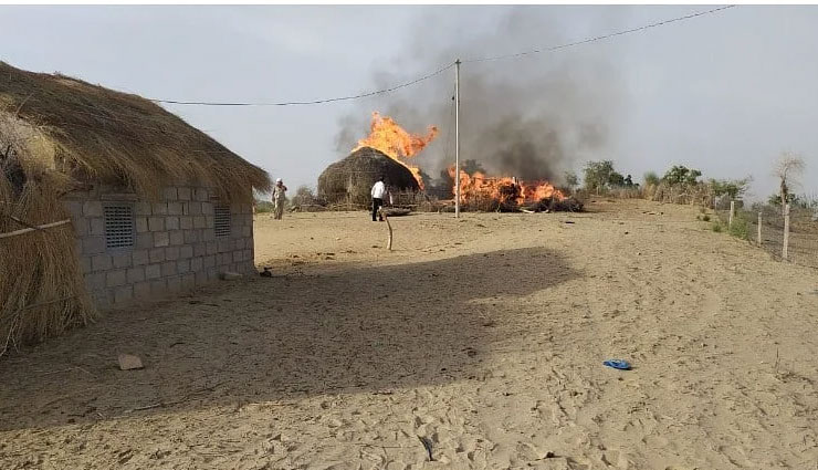 राजस्थान के बाड़मेर में भारतीय वायुसेना का MiG 21 बाइसन लड़ाकू विमान दुर्घटनाग्रस्त, पायलट सुरक्षित 