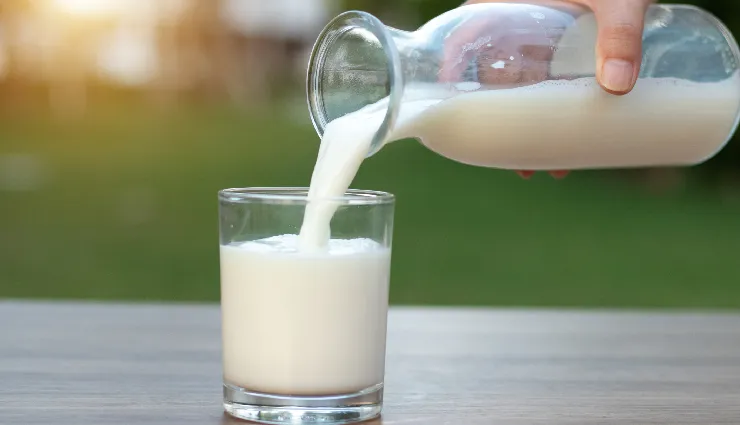 10 DIY Ways To Use Milk for Skin and Hair