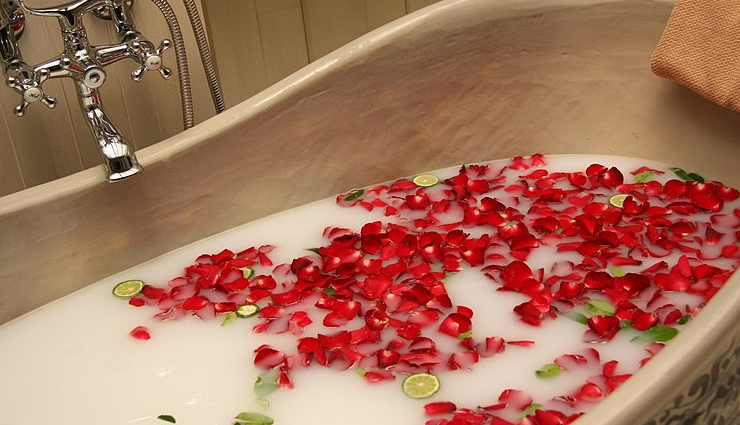 health benefits of buttermilk,buttermilk for summer hydration,nutritional value of buttermilk,buttermilk for weight loss,digestive benefits of buttermilk,buttermilk for skin health,buttermilk for bone health,probiotics in buttermilk,cooling properties of buttermilk,buttermilk drink recipes