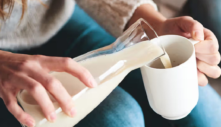 is boiled milk healthy,benefits of boiling milk,does boiling milk reduce nutrients,boiled milk for lactose intolerance,milk boiling benefits,pasteurized milk vs raw milk,effects of boiling milk,boiling milk safety,milk protein intolerance,boiled milk for digestion