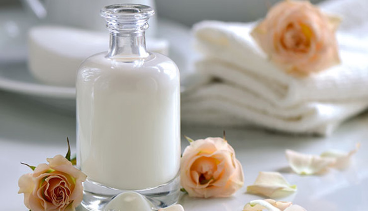 दूध की मदद से मिलेगी चेहरे को सुंदरता, जानें इन ब्यूटी टिप्स के बारे में