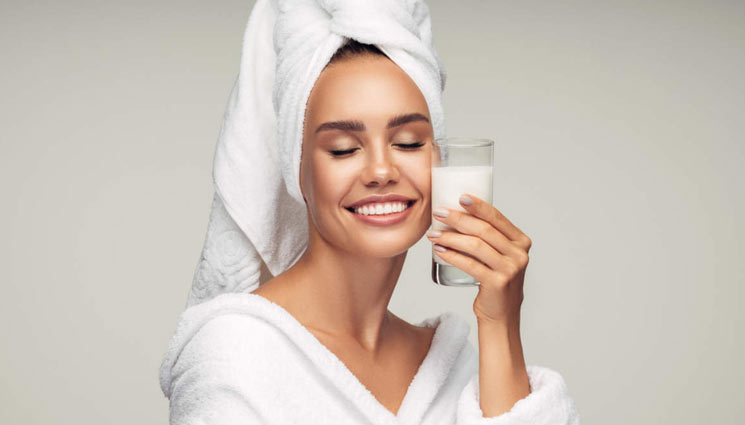 5 Ways Milk Helps You Get Soft Skin