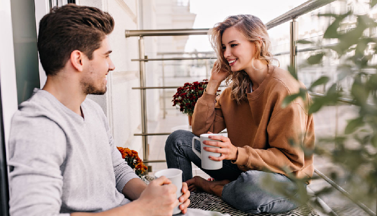 girl playing mind games,psychological tactics in relationships,signs of manipulation in dating,how to tell if she is playing games,indicators of manipulative behavior in women,psychological games in relationships,signs of emotional manipulation in women,understanding mind games in dating,red flags of manipulative behavior in females,recognizing manipulation tactics in women