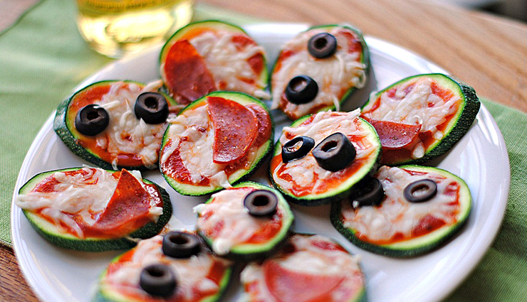 mini zucchini pizza,mini zucchini pizza recipe,hunger struck,food,easy recipe