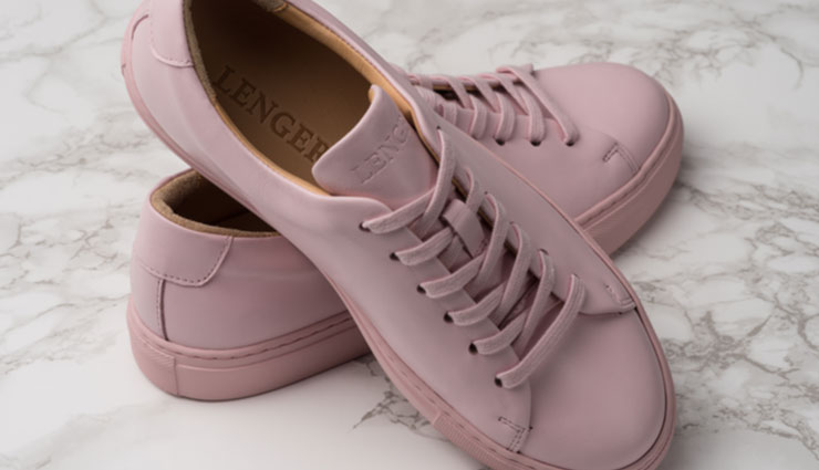 trending women sneakers,women sneakers,women fashion trends,minimalist,gum soles,thick soles,big logos,slip-on sneakers
