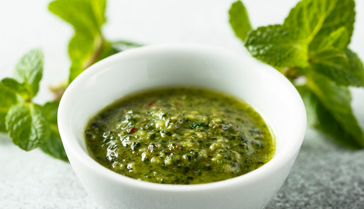 diy ways to use mint leave to treat dark circle,beauty tips,beauty hacks