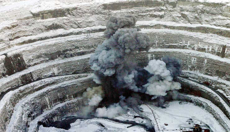 ये हीरे की खदान बनती है हेलीकॉप्टर क्रैश होने का कारण, जानें इसके पीछे की वजह