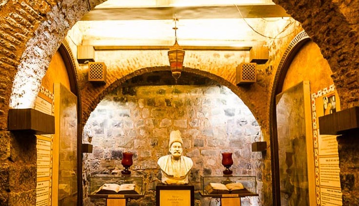 दोस्तों संग घूमने की प्लानिंग कर रहे हैं तो चले आइये दिल्ली की इन 10 जगहों पर delhi,delhi tourist places,tourist places in delhi