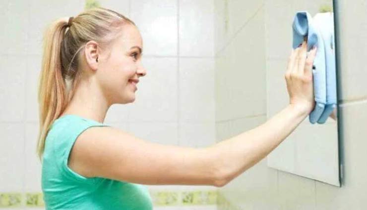 अपने घर में लगे शीशों को चमकायें, इन आसान और सस्ते तरीकों की मदद से
