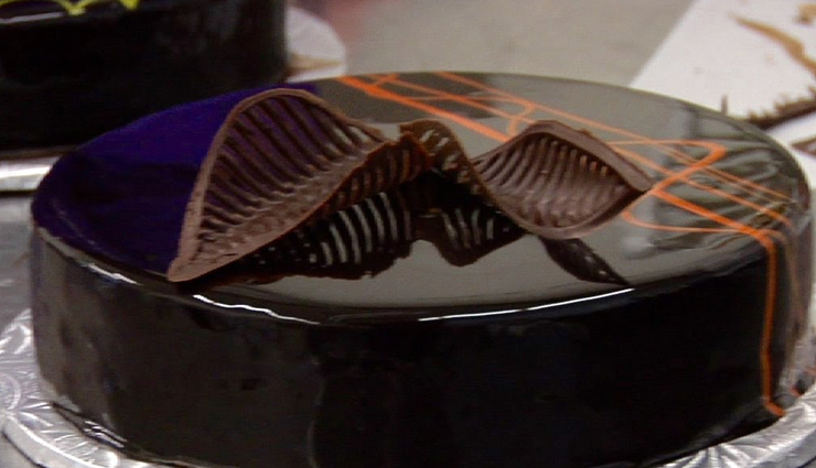 chocolate mirror glaze,hunger struck,food