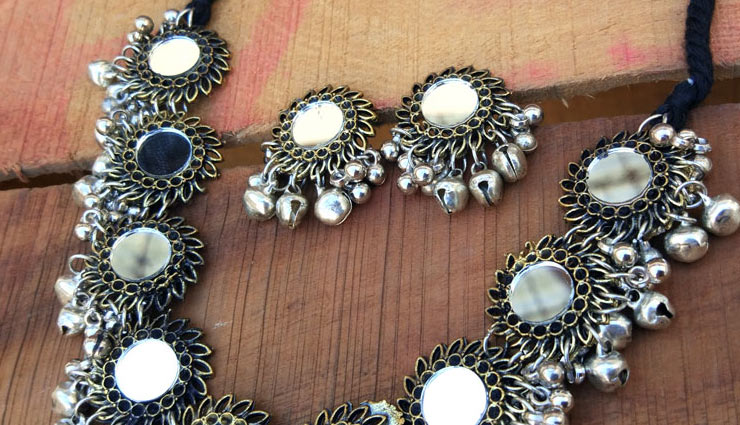 फैशन का नया अंदाज 'बंजारा ज्वेलरी', जाने किस ड्रेस के साथ पहने banjara jewellery,junk jewellery,oxidized jewellery,fashion tips,fashion trends,latest jewellery,fashion trends