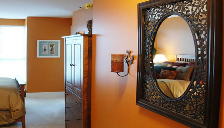 वास्तु के अनुसार आईने का होता है बड़ा महत्व, इससे जुड़ी बातों का ध्यान रखना बेहद जरूरी