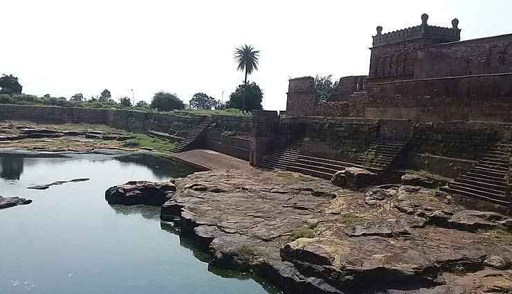 tourist places in mirzapur,places to visit in mirzapur,mirzapur major attractions,travel,tourism,holidays