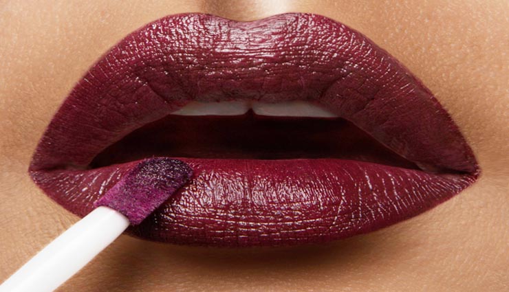 lipstick color,personality through lipstick color,ravishing red lipstick,phenomenal hot pink lipstick,buoyant baby pink lipstick,winsome wine red lipstick,captivating coral lipstick,optimistic orange lipstick,mischievous maroon lipstick,passionate purple lipstick