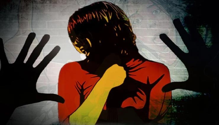 उत्तरप्रदेश : तमंचे के बल पर किशोरी को किया अर्धनग्न, वीडियो बना सोशल मीडिया पर किया वायरल