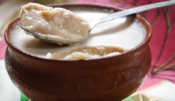 मिष्टी दोई : बंगाल में हर शादी और पार्टी की शान है यह स्वीट डिश, आप भी घर पर बनाकर देखें #Recipe
