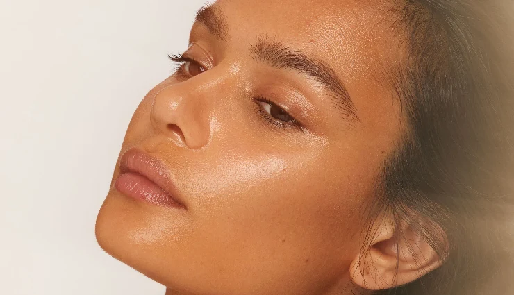 facial oils benefits,how to use face oils,skincare with facial oils,facial oil tips,natural skin hydration,glowing skin routine,face oil hacks,versatile facial oils,beauty routine with oils,facial oil uses,skin nourishment oils,radiant skin tips,deep hydration skincare