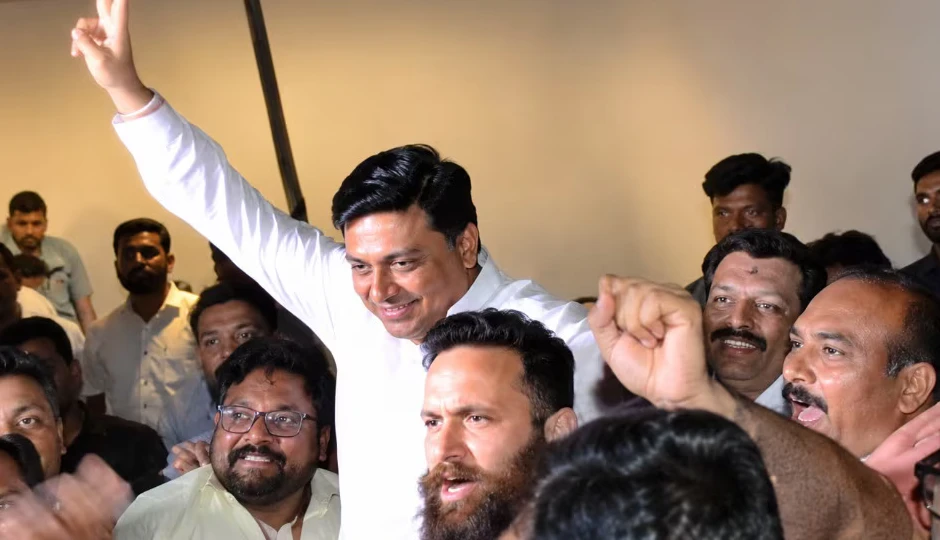 RSS के गढ़ नागपुर में बीजेपी को फिर शिकस्त, अभिजीत वंजारी ने दूसरी बार जीती स्नातक एमएलसी सीट