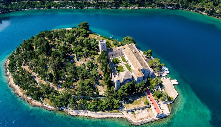 beautiful islands in europe,europe island vacations,best islands to visit in europe,european island travel,romantic european islands,top islands in europe,europe beach destinations,island hopping europe,hidden gems europe islands,europe island getaways