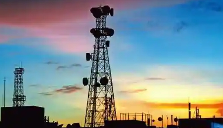 मोबाइल टावर बढ़ा रहे बीमारियों का नेटवर्क, रेडिएशन से होते हैं ये नुकसान
