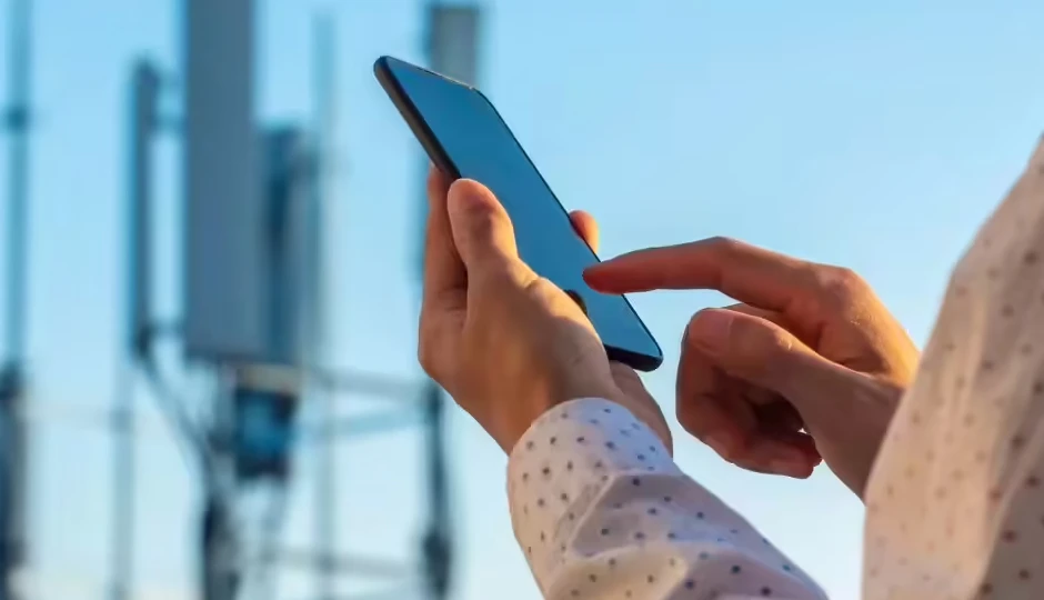 मोबाइल यूज़र्स को लगेगा तगड़ा झटका! रिचार्ज प्लान्स में 12% तक बढ़ोतरी संभव, रिपोर्ट पढ़कर चौंक जाएंगे आप