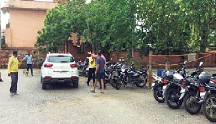 जयपुर : दुर्गापुरा रेलवे स्टेशन के बाहर की गई बम की मौक ड्रिल, देखने को मिली भारी कमियां