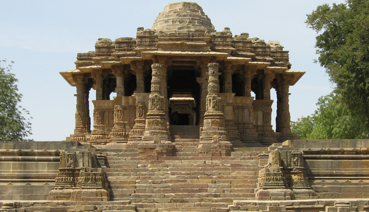 temples in india,opulent structure,bold sculptures,indian culture,heritage sites,ancient temples,architectural marvels,religious pilgrimage,ranakpur jain temple,konark sun temple,modhera sun temple,virupaksha temple,khajuraho temples,jain architecture,sun worship,hindu temples,erotic sculptures,cultural significance,historical sites,archaeological heritage