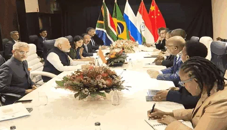 modi statement in brics,importance of global south in g-20,brics and g-20 collaboration,global south representation in g-20,modi vision for g-20 and brics,india role in brics and g-20,strengthening global south voice in g-20,developing nations in g-20 discussions,promoting inclusivity in international forums,cooperation between brics and g-20,g-20 and emerging economies,political representation in global organizations,global economic governance and brics,addressing inequalities in g-20 deliberations
    enhancing global south influence in g-20