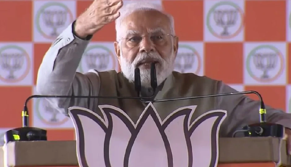 छपरा से मोदी का संदेश — 'बिहार रहेगा जंगलराज से दूर, NDA ही दिलाएगा सुशासन'