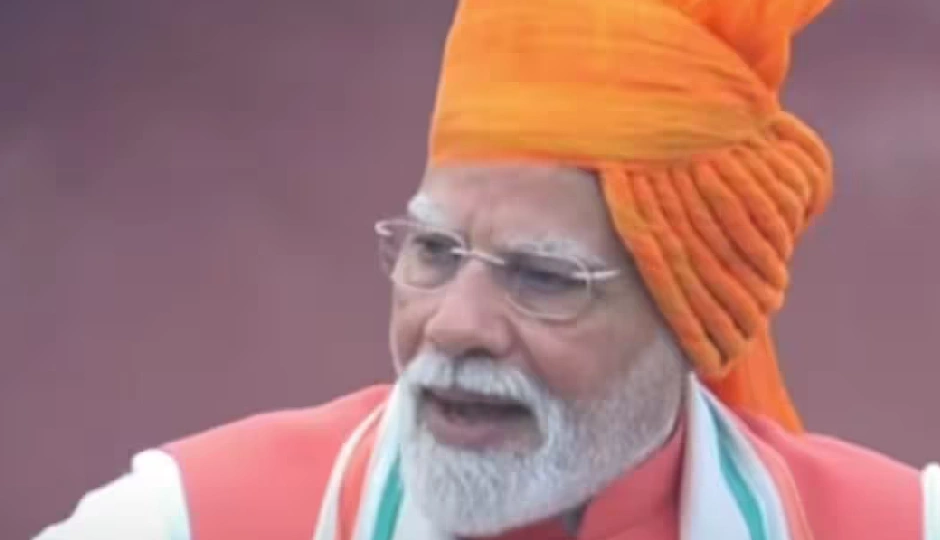 किसानों की ढाल बने पीएम मोदी, टैरिफ विवाद के बीच लाल किले से ट्रंप को सख्त संदेश