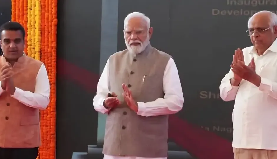 PM मोदी ने एकतानगर में ₹400 करोड़ से ज्यादा की परियोजनाओं का किया उद्घाटन, IRCTC होटल समेत कई सुविधाएं शुरू