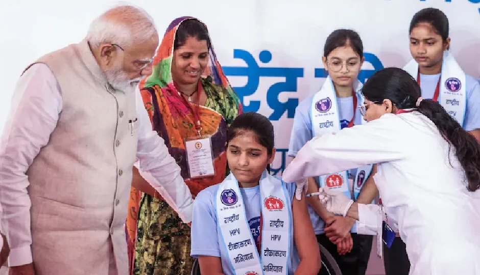 PM मोदी ने राजस्थान से शुरू किया राष्ट्रीय HPV वैक्सीनेशन अभियान, 1.15 करोड़ बेटियों को मिलेगा सुरक्षा कवच