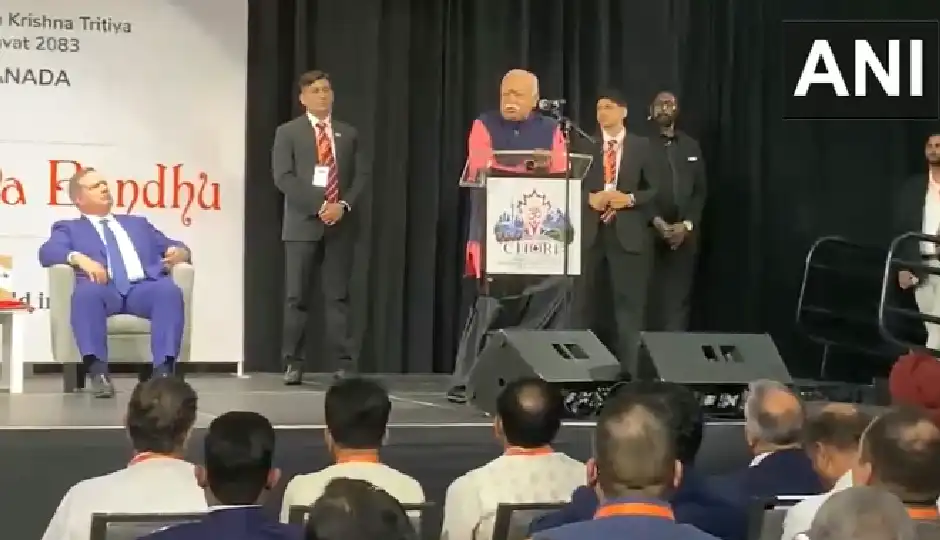 टोरंटो में मोहन भागवत का बड़ा बयान, बोले- ‘हिंदू जागते हैं तो दुनिया जागती है’