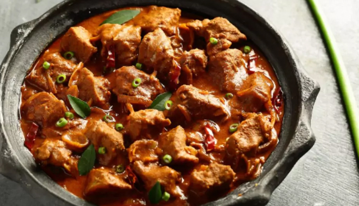 rajasthan cuisine favorites,popular dishes of rajasthan,traditional rajasthani food,famous rajasthani recipes,rajasthani culinary delights,must-try dishes in rajasthan,authentic rajasthani cuisine,rajasthani street food specialties,royal rajasthani delicacies,flavors of rajasthan cuisine