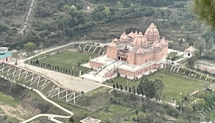 least explored places near shimla,offbeat destinations shimla,naldehra scenic spots,tattapani hot springs,kasauli hill station,kali mata ka tibba,mohan shakti heritage park,stoned kumbh shiv temple,sadhupul camping,tara devi temple,chail palace