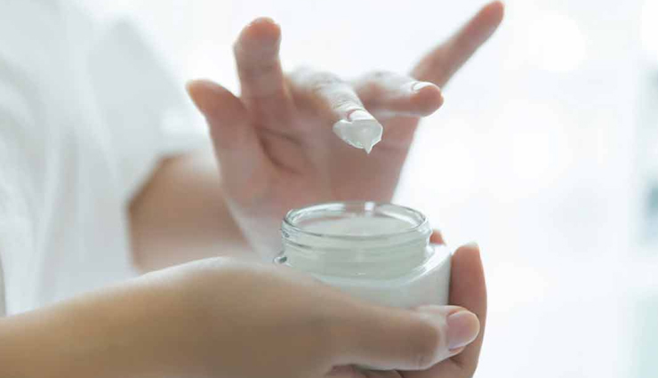 makeup mistakes to avoid,common makeup mistakes,makeup application errors,beauty blunders to skip,flawed makeup techniques,avoidable makeup mishaps,makeup faux pas to steer clear of,makeup errors to rectify,mistakes in makeup routine,correcting makeup missteps