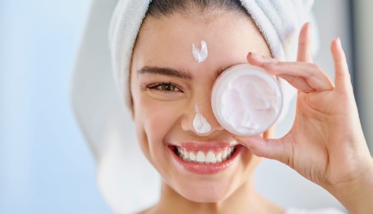 dry skin around nose,causes of dry nose,flaky skin face,dry skin remedies,natural treatment for dry skin,winter skincare tips,dry t-zone care,home remedies for dry face,skin hydration tips,dry nose treatment,combination skin care,natural skincare for dry skin