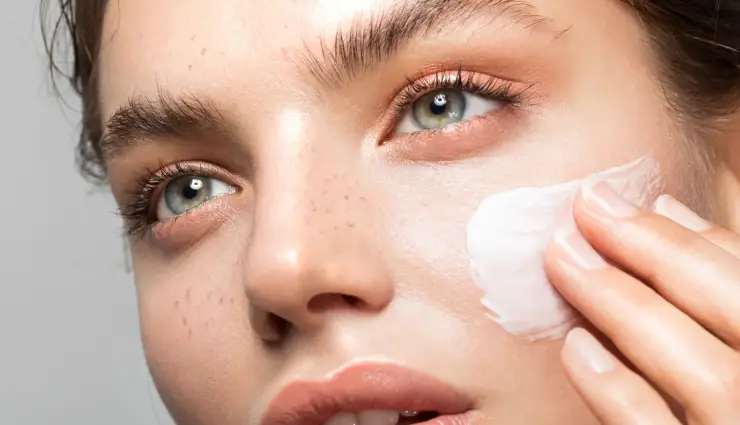 avocado benefits for skin,avocado benefits for hair,avocado for glowing skin,avocado for hair growth,avocado face mask,avocado oil for skin and hair,natural moisturizer avocado,avocado for anti-aging,avocado hair conditioner,avocado skincare remedies