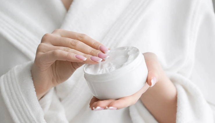 new year party makeup,makeup tips for new year eve,party makeup ideas,new year eve beauty tips,makeup looks for celebrations,festive makeup guide,glamorous new year makeup,holiday party beauty tips,eye-catching makeup for celebrations,new year eve makeup trends,sparkling new year makeup,glittery party looks,new year beauty hacks,festive makeup trends,stunning holiday looks,bold makeup for celebrations,shimmering new year eve makeup,party-ready beauty tips,elegant makeup ideas,dramatic new year looks,countdown-worthy makeup,chic party makeup styles,radiant new year makeup,festive glam tips,eye-catching party looks