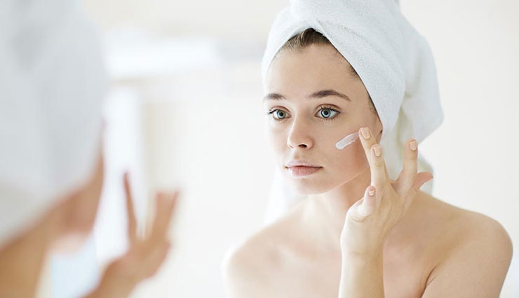 Perfect Ways To Moisturize Different Types of Skin