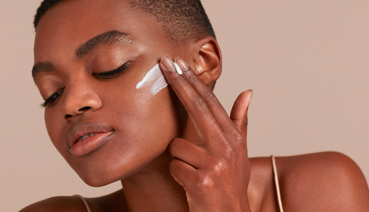 skin care tips for darker skin tones,effective skin care tips for dark skin,skincare routines for women of color,best practices for dark skin care,tips for caring for darker skin tones,hyperpigmentation and dark skin,managing hyperpigmentation in dark skin,hyperpigmentation treatments for women of color,dark skin and pigmentation care,tips for dealing with dark skin hyperpigmentation,moisturizing for darker skin,moisturizing routines for dark skin tones,best moisturizers for women with darker skin,hydrating dark skin effectively,maintaining moisture in dark skin,sun protection for women of color,sunscreen for darker skin tones,sun protection tips for women with dark skin,uv protection for women of color,preventing sun damage in darker skin,acne care for dark skin,acne treatments for women of color,managing acne in dark skin tones,dark skin acne prevention tips,treating acne scars in women with dark skin,natural remedies for dark skin care,natural skincare for darker skin tones,diy remedies for dark skin care,herbal solutions for women of color,home treatments for dark skin issues