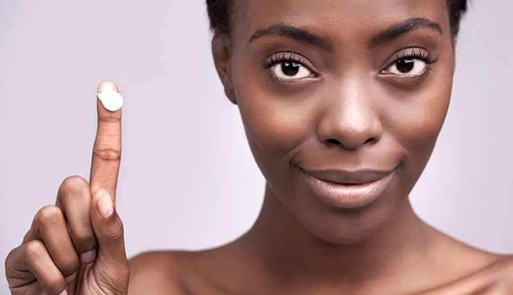 how to apply moisturizer for glowing skin,moisturizer application tips,best way to use moisturizer,skincare rules for rosy glow,moisturizer for radiant skin,tips for smooth and glowing skin,hydrating skin properly,best moisturizer routine,glowing skin secrets,moisturizer hacks for healthy skin,skincare tips for soft skin,rules for applying moisturizer,best moisturizer for rosy glow,hydration tips for face,skincare routine for dewy skin