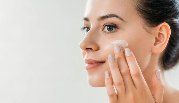 how to apply moisturizer for glowing skin,moisturizer application tips,best way to use moisturizer,skincare rules for rosy glow,moisturizer for radiant skin,tips for smooth and glowing skin,hydrating skin properly,best moisturizer routine,glowing skin secrets,moisturizer hacks for healthy skin,skincare tips for soft skin,rules for applying moisturizer,best moisturizer for rosy glow,hydration tips for face,skincare routine for dewy skin