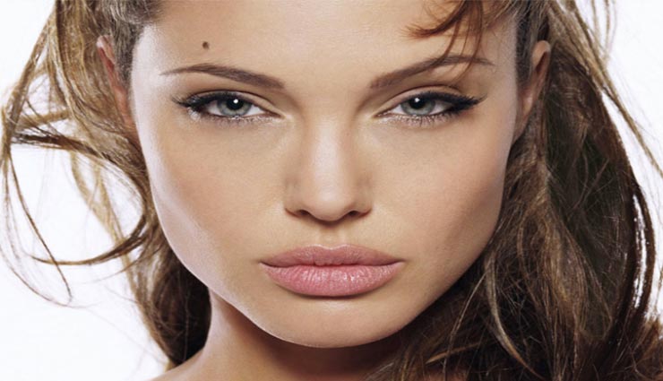 शरीर में मौजूद तिल देता हैं कई संकेत, जानें इसके शुभ-अशुभ होने के बारे में